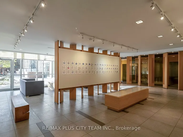 5 Hanna Ave #434 — Photo 33
