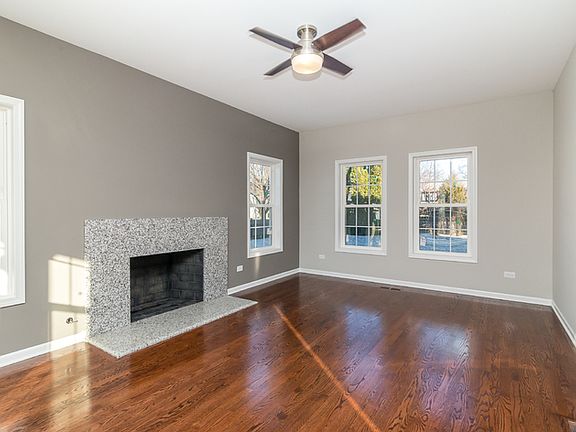 5th image of 360 W Windsor Dr