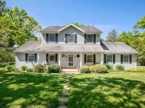 16 Denison Rd, Sag Harbor, NY 11963