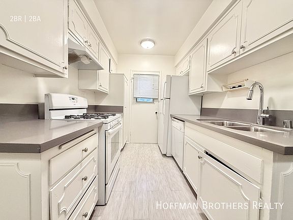2nd image of 1221 Amherst Ave APT 1