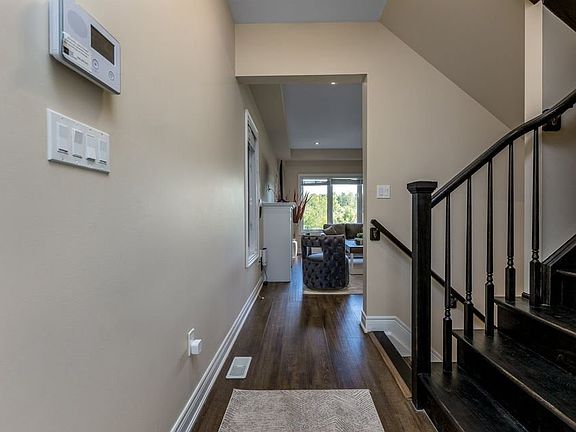 2nd image of 7224 Lionshead Ave