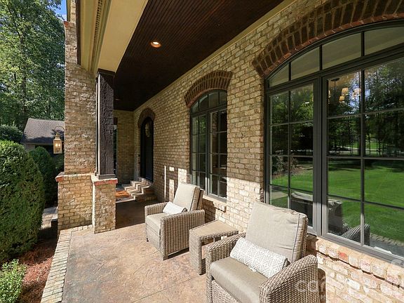 4th image of 115 Saddle Creek Ct