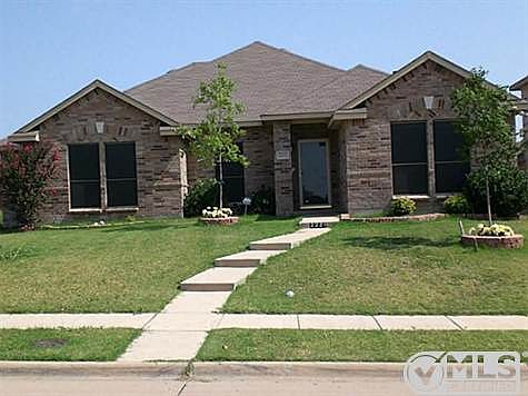 2nd image of 2221 Bruce Dr