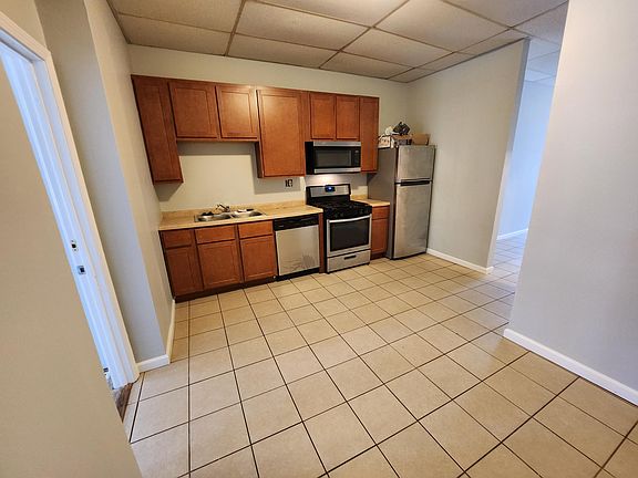 2nd image of 3002 Mount Pleasant St
