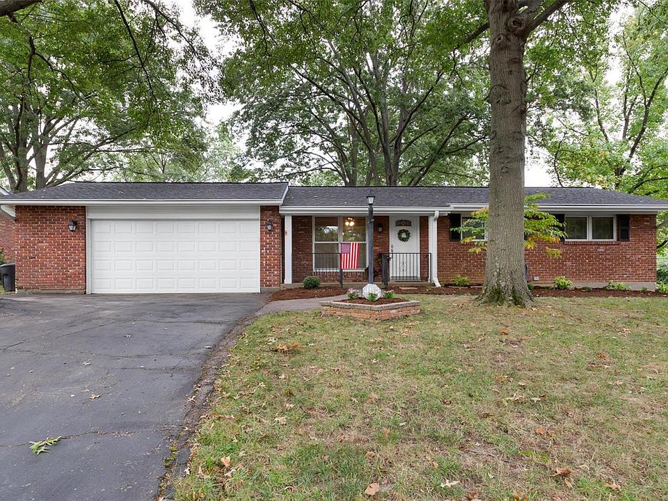 1st image of 4118 Rosebush Ln