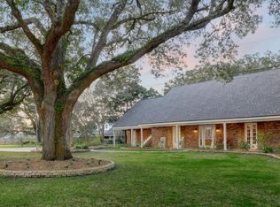 2107 Bayou Bend Rd, New Iberia, LA 70563