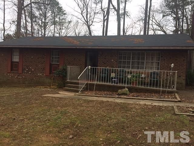 1st image of 802 Terrace View Dr