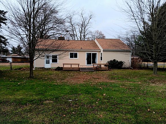 2nd image of 187 Wheaton Ave