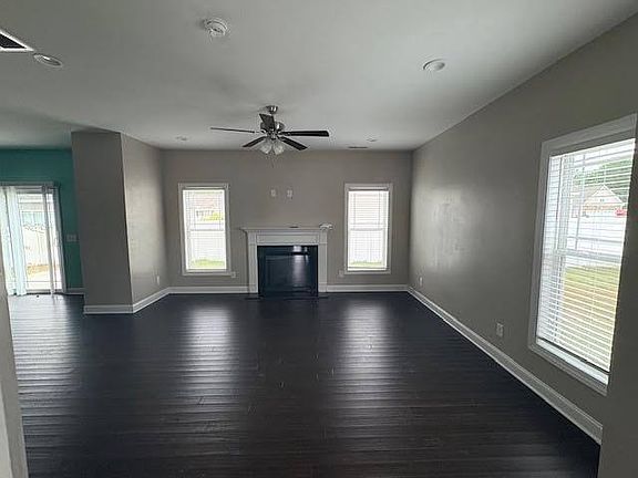 3rd image of 1908 Chavis Ct