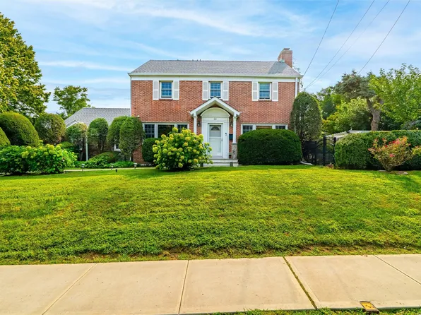 80 McKinley Avenue, White Plains, NY 10606