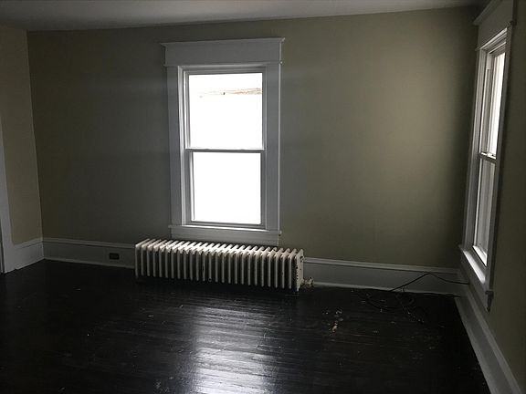 5th image of 911 Highland Ave SE #B