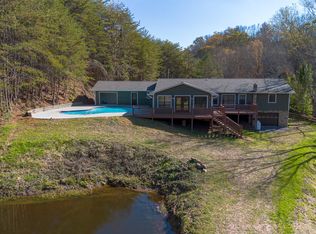 440 Flat Creek Rd, Sevierville, TN 37876