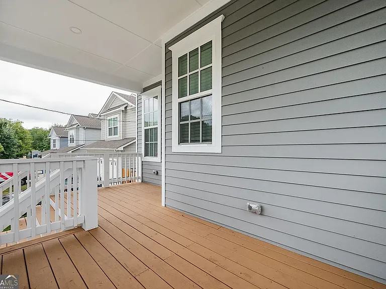 514 Griffin St NW — Photo 3