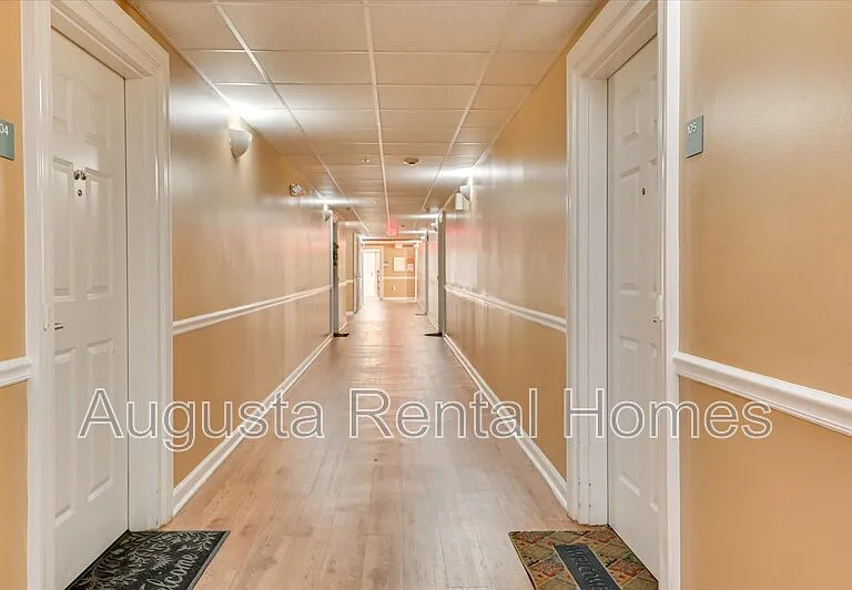 1425 Lee Beard Way #109 — Photo 2