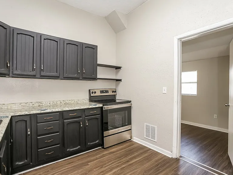 2839 Spring Park Rd — Photo 5
