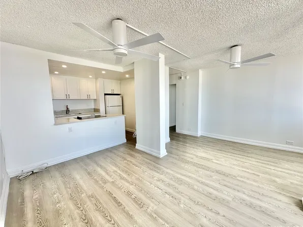 1535 Pensacola St APT 802, Honolulu, HI 96822