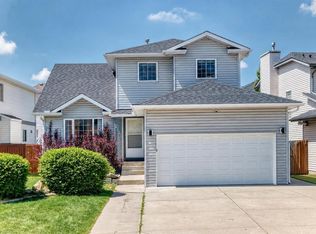 263 E Coral Keys Dr NE, Calgary, AB T3J 3K4