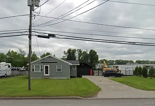 9646 River Rd Photo 1