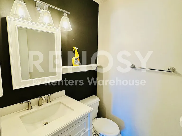 1308 Landmark Trl S — Photo 9