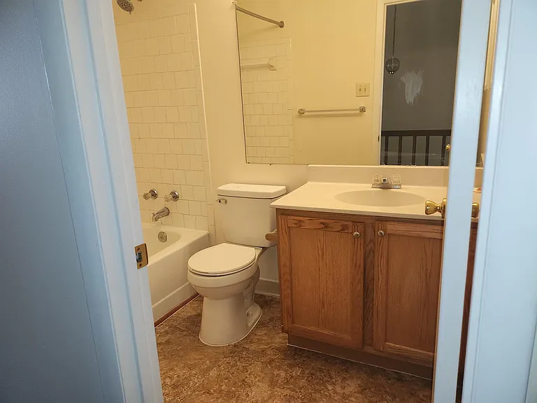 8212 Londonderry Ct — Photo 26