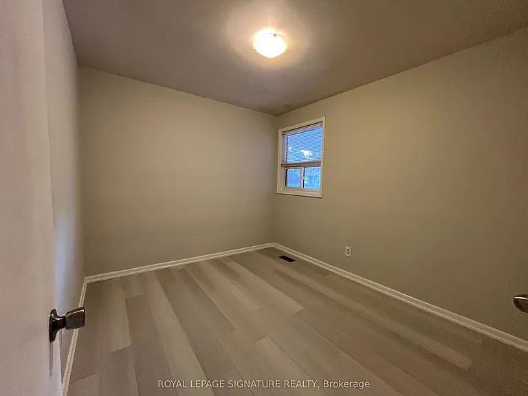 23 Allanford Rd — Photo 11