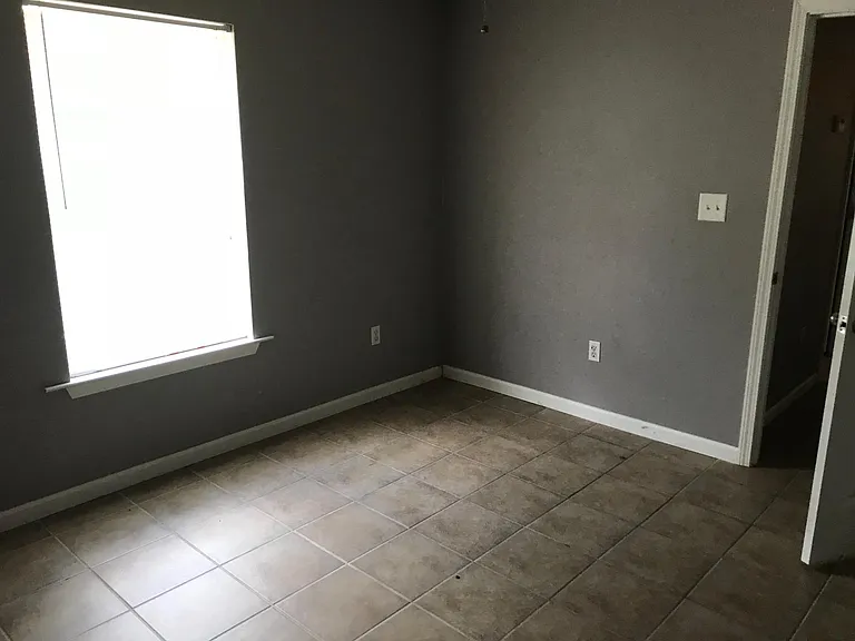 43175 Remington Dr — Photo 13