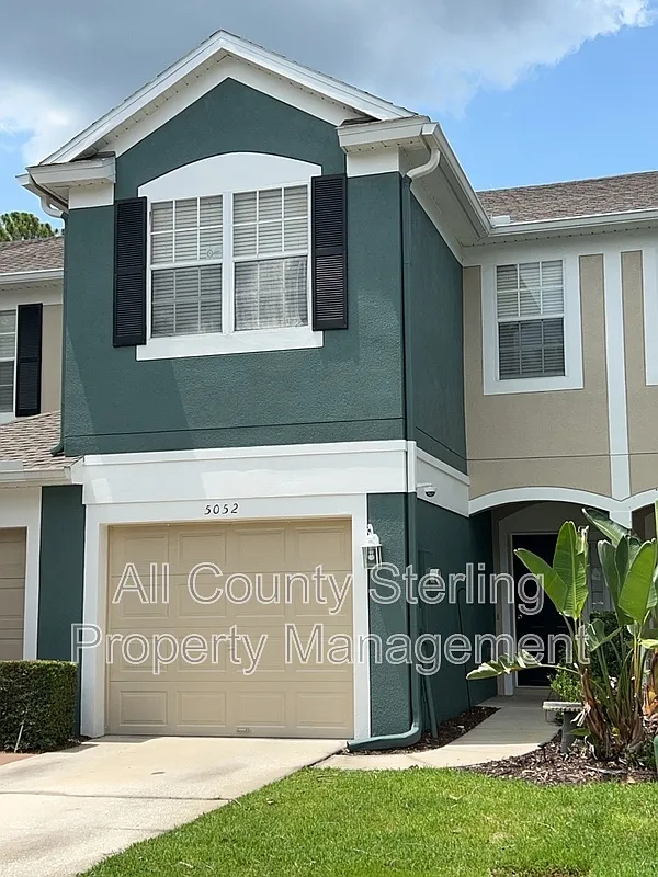 3 bed, 2.5 bath, 1687 sqft, $1,990 — Photo 2
