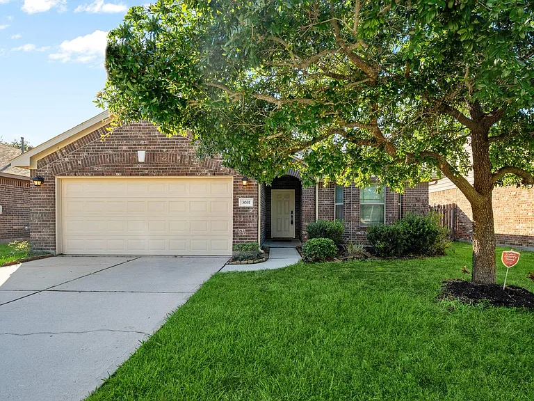 3031 E Lockeridge Village Dr — Photo 1