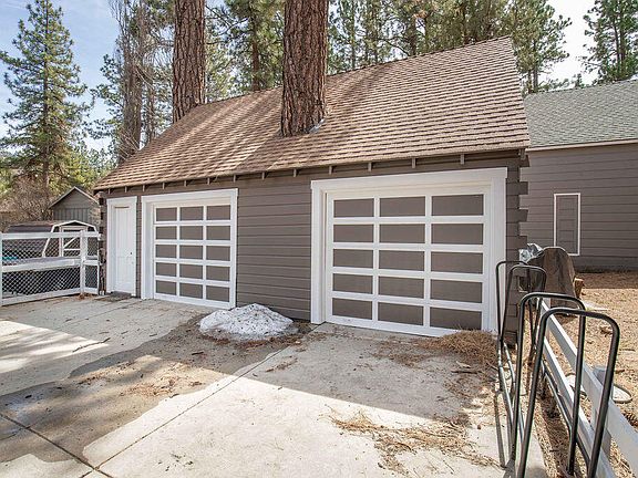 4th image of 660 Barrett Way