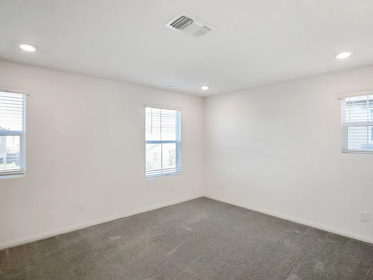 3151 Segesta Ave — Photo 30