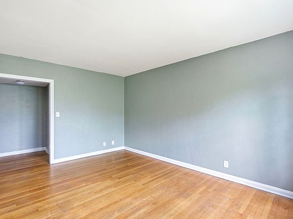 2nd image of 2670 Noble Rd APT 201