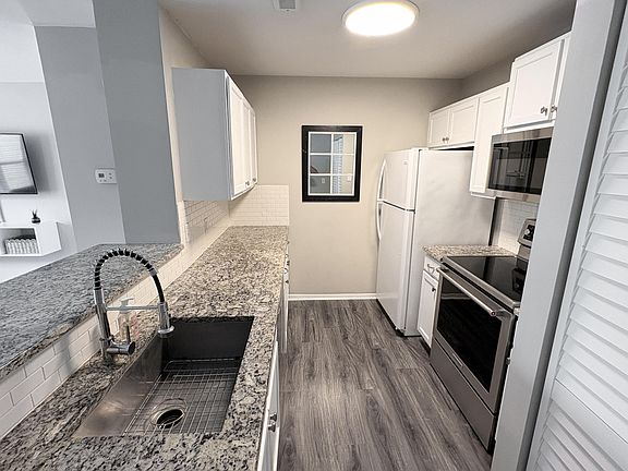 5th image of 2011 N Highway 17 Unit 1400O
