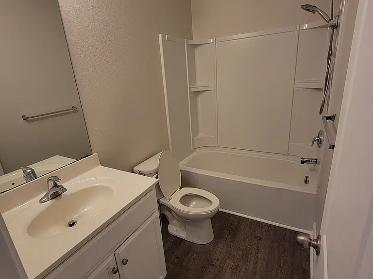 5808 Sanders Farm Ln — Photo 10