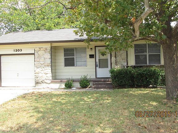 5th image of 1203 West Ln