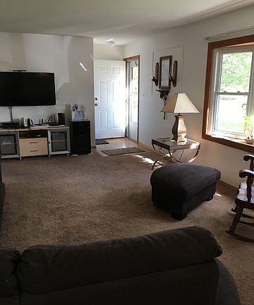 2nd image of 290 Kingman Ln