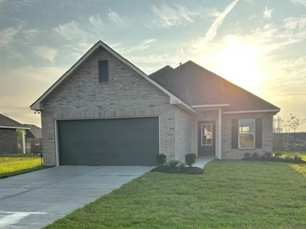 1718 Asbury Rd, Lake Charles, LA 70611