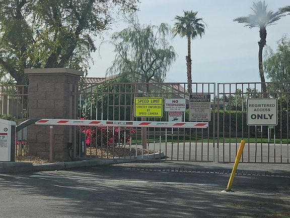 3rd image of 36568 Fan Palm Way