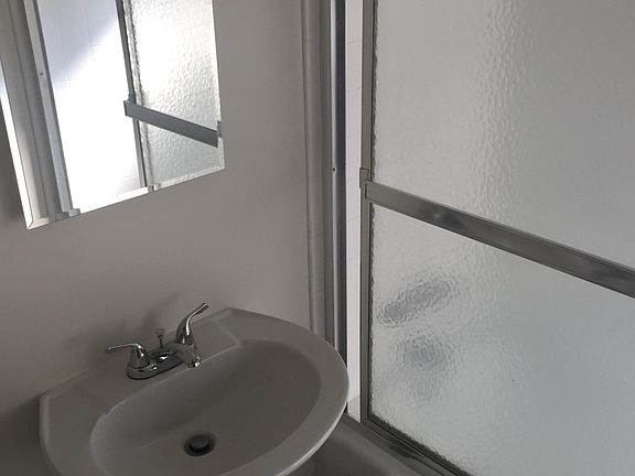 5th image of 112 N Mar Vista Ave APT 10