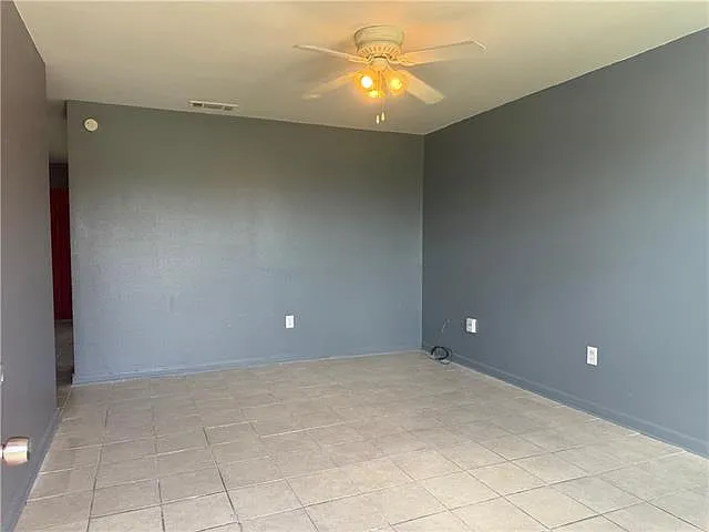 89 Marie Dr — Photo 13