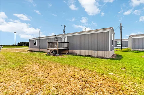 5670 E Highway 290 Photo 1 5670 E Highway 290 Photo 1