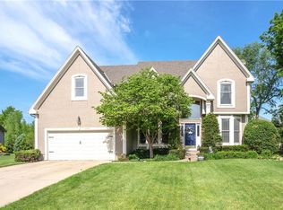 13716 Manor Rd, Leawood, KS 66224