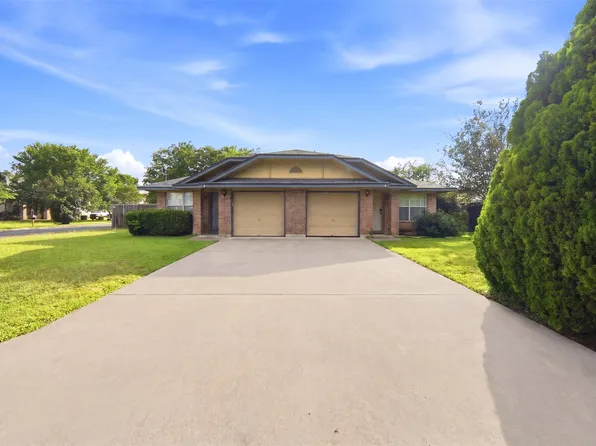 2304 Smith Branch Blvd APT B, Georgetown, TX 78626