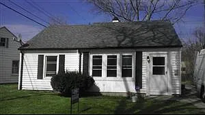 10750 Troy Ave photo 1