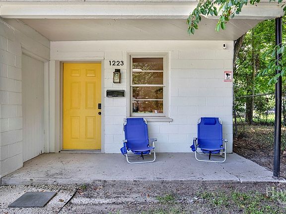 4th image of 1223 & 1225 E 70th Street