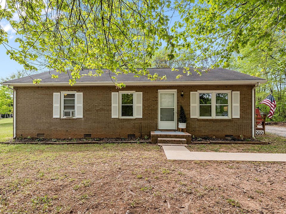 1st image of 6924 N Carolina #135