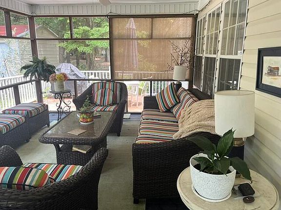 5th image of 1115 Double Pond Dr