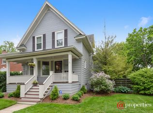 1639 Elmwood Ave, Wilmette, IL 60091