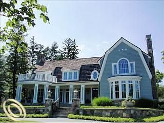 2nd image of 635 Lake Park Dr