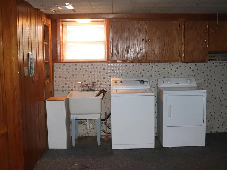 4011 Wolf Rd — Photo 22