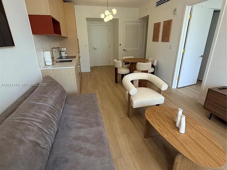 90 NE 32nd St #707 — Photo 9